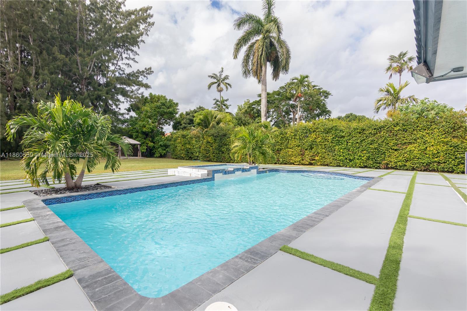 J G HEADS FARMS UNIT A - Residential Lease