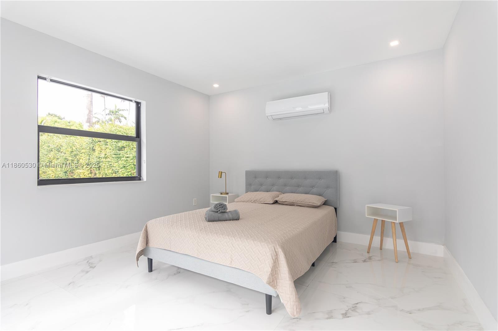 J G HEADS FARMS UNIT A - Residential Lease