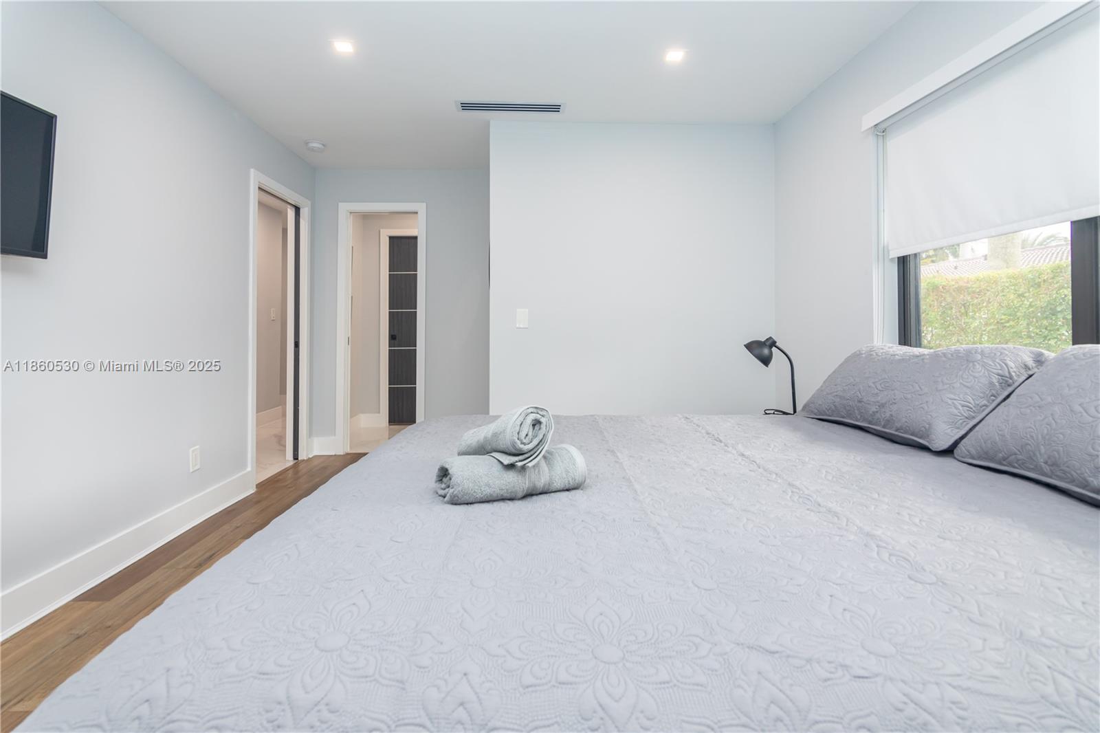 J G HEADS FARMS UNIT A - Residential Lease