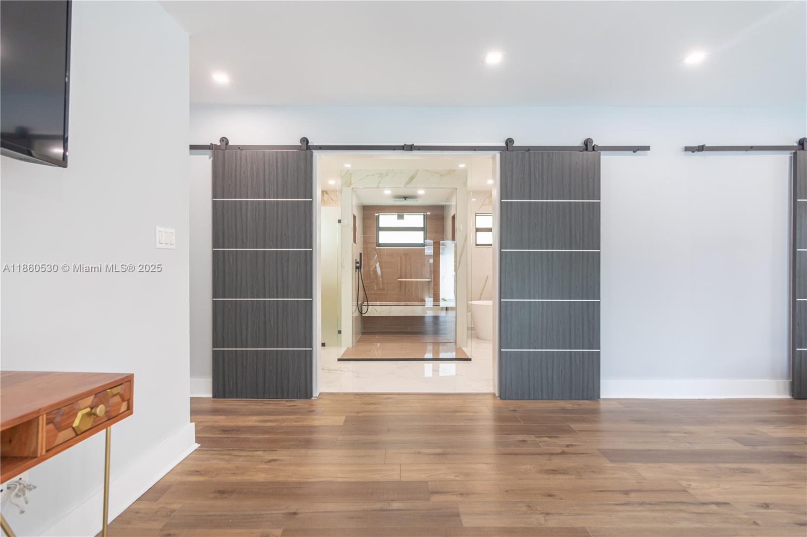 J G HEADS FARMS UNIT A - Residential Lease