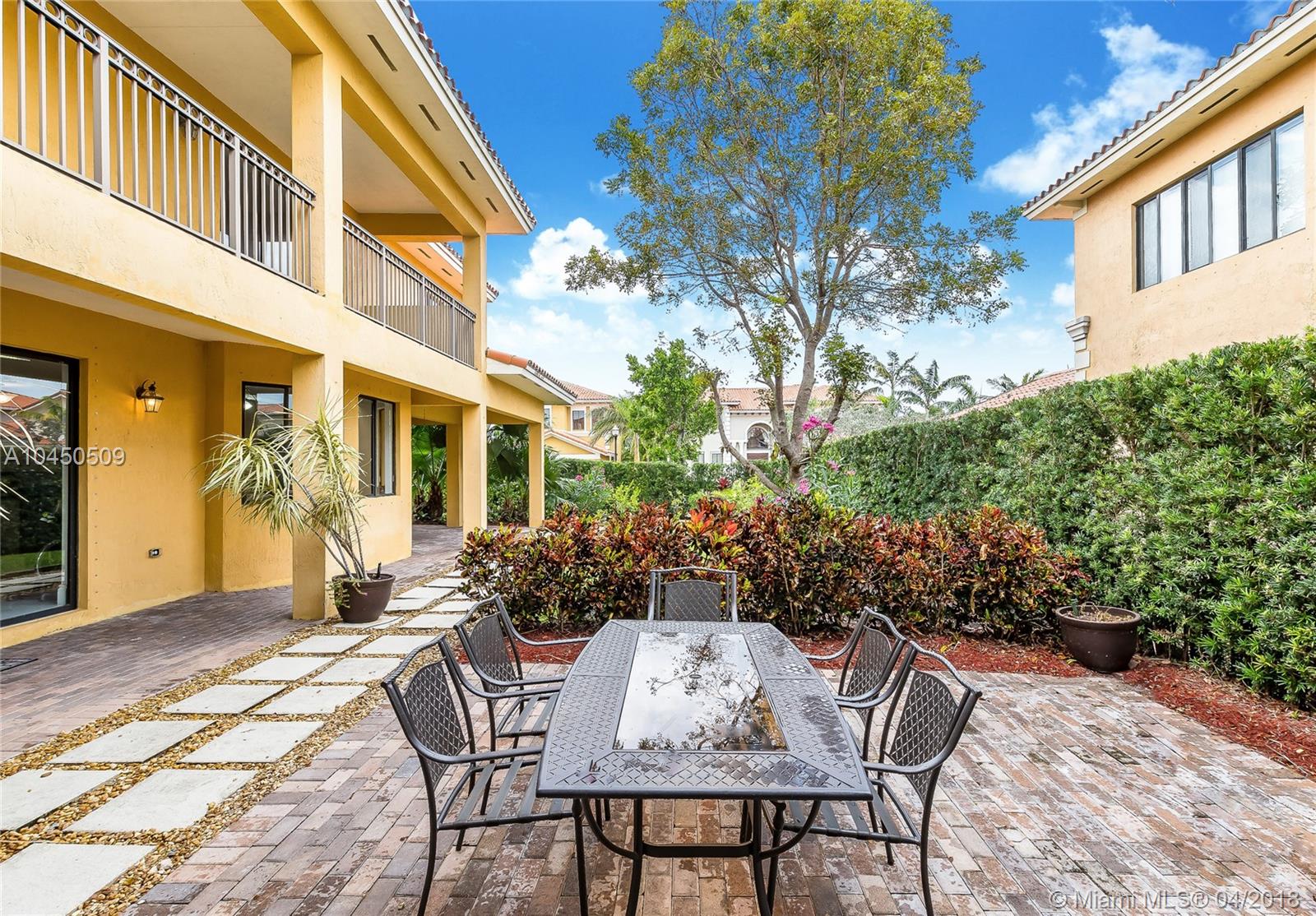 CUTLER CAY - Residential Lease