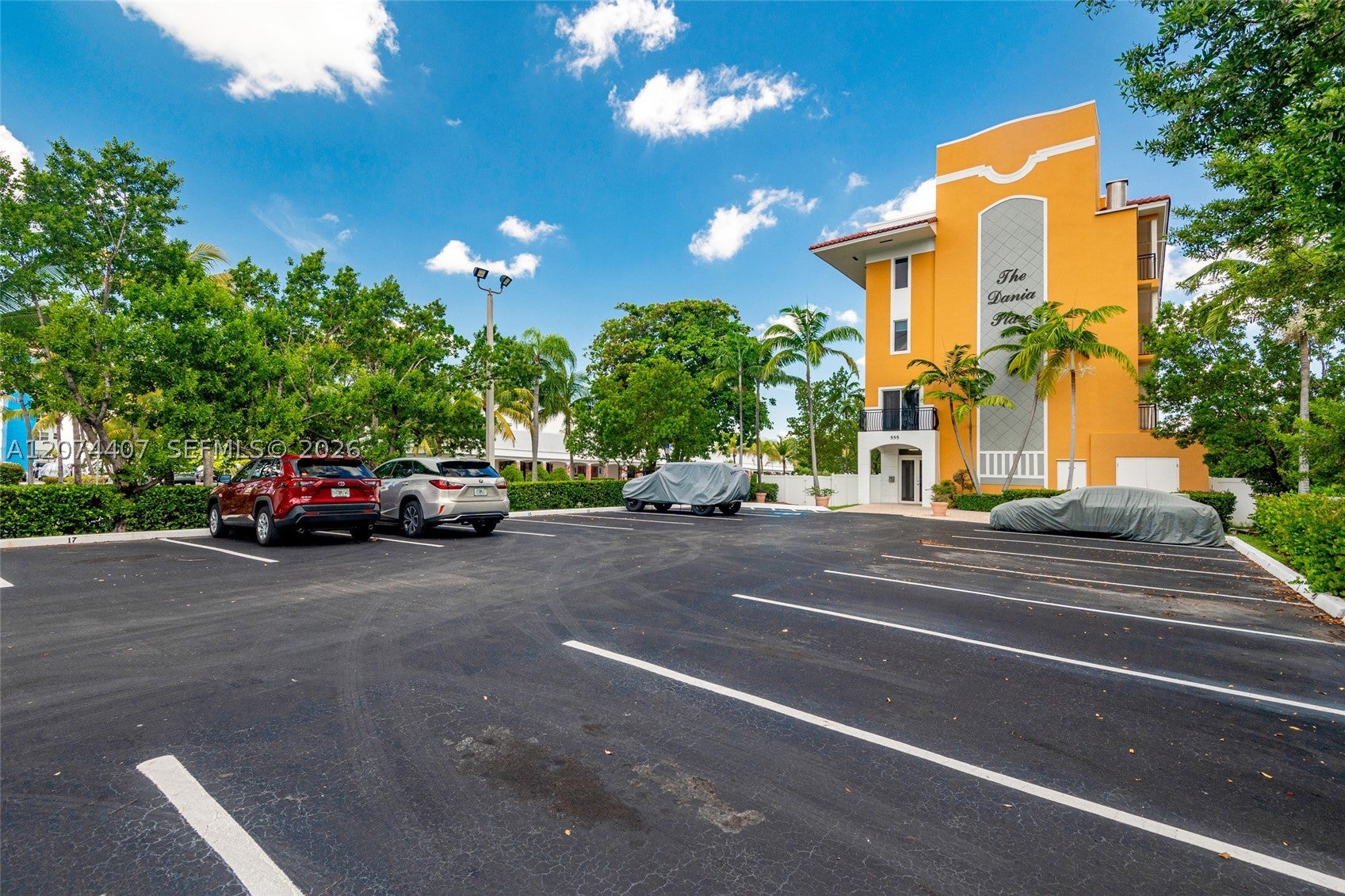 555 E Dania Beach Blvd