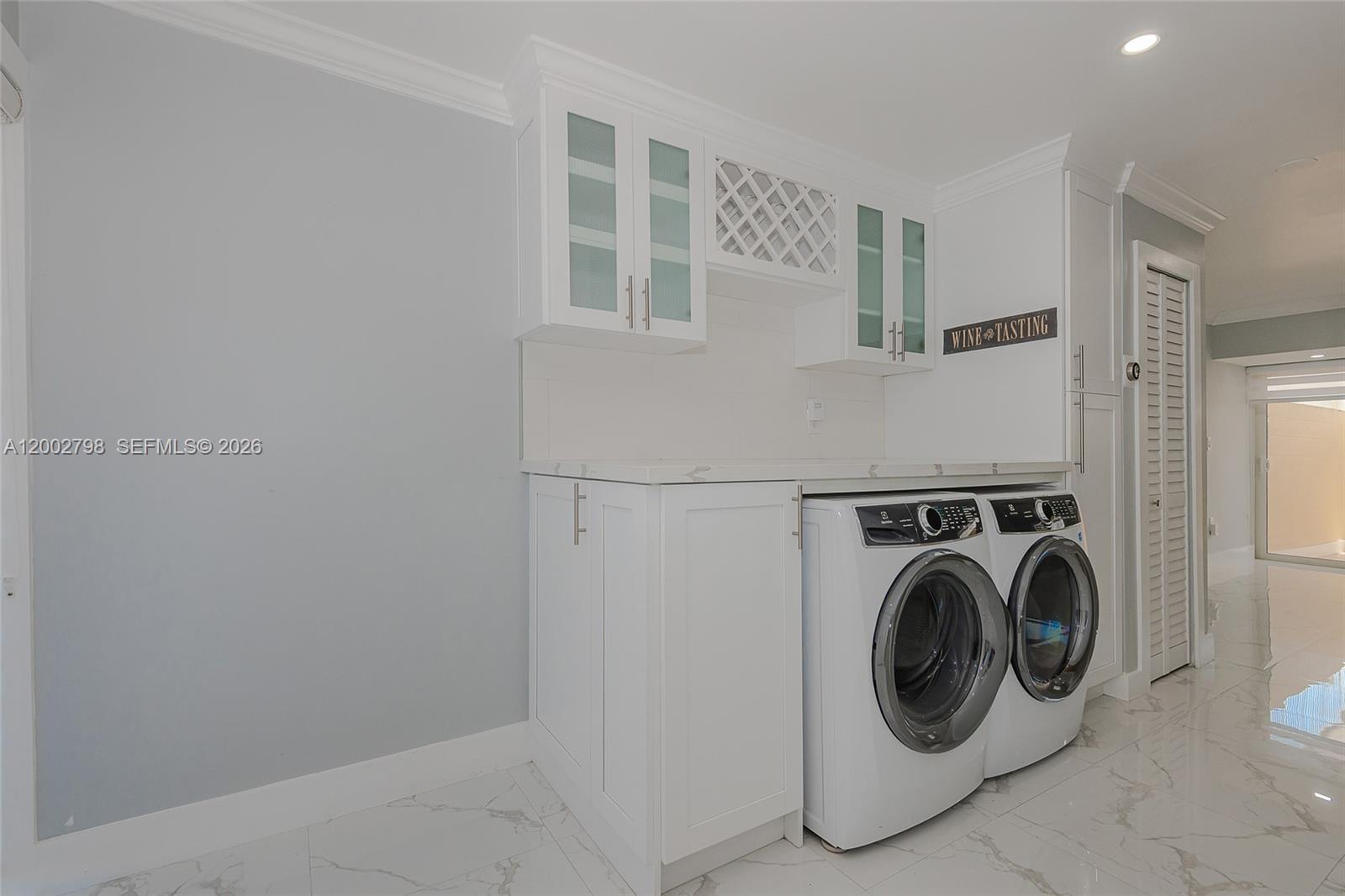 KENDALE WOODS NORTH CONDO - Residential Lease