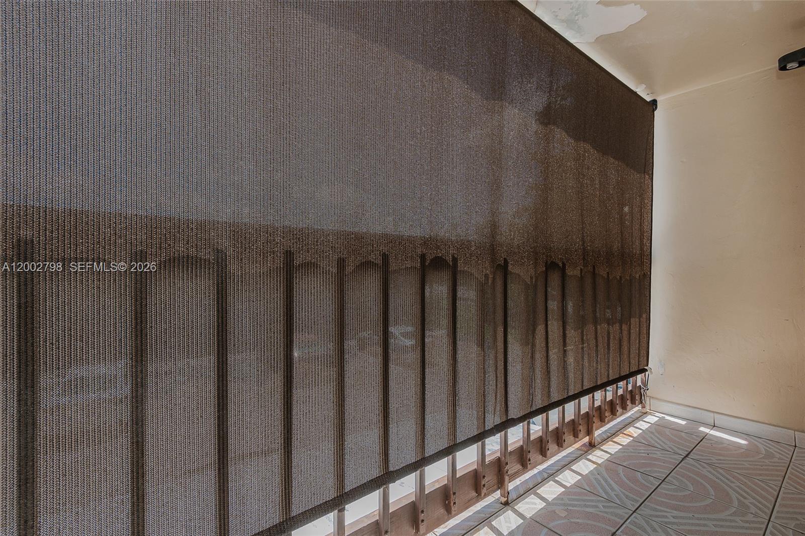 KENDALE WOODS NORTH CONDO - Residential Lease