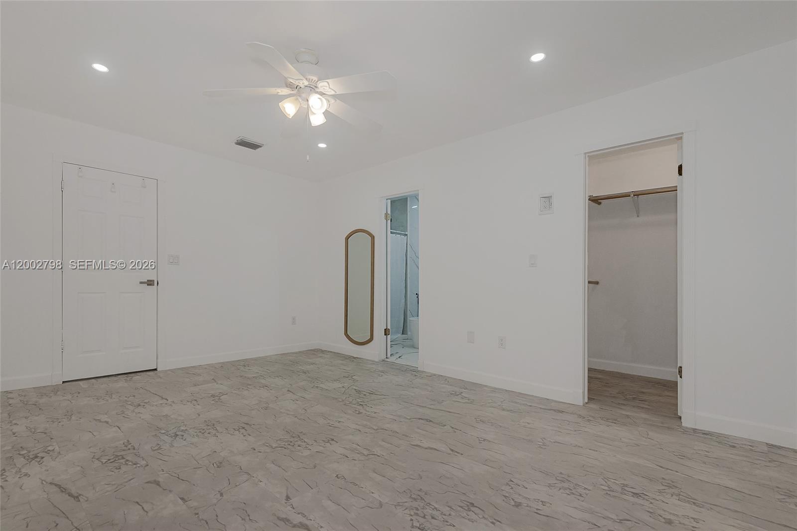 KENDALE WOODS NORTH CONDO - Residential Lease