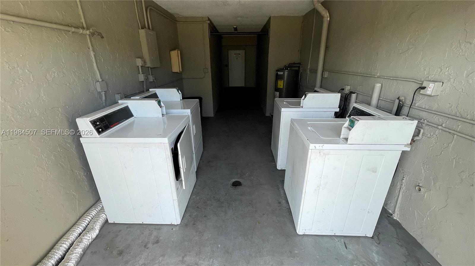 CONDADO REAL CONDO - Residential