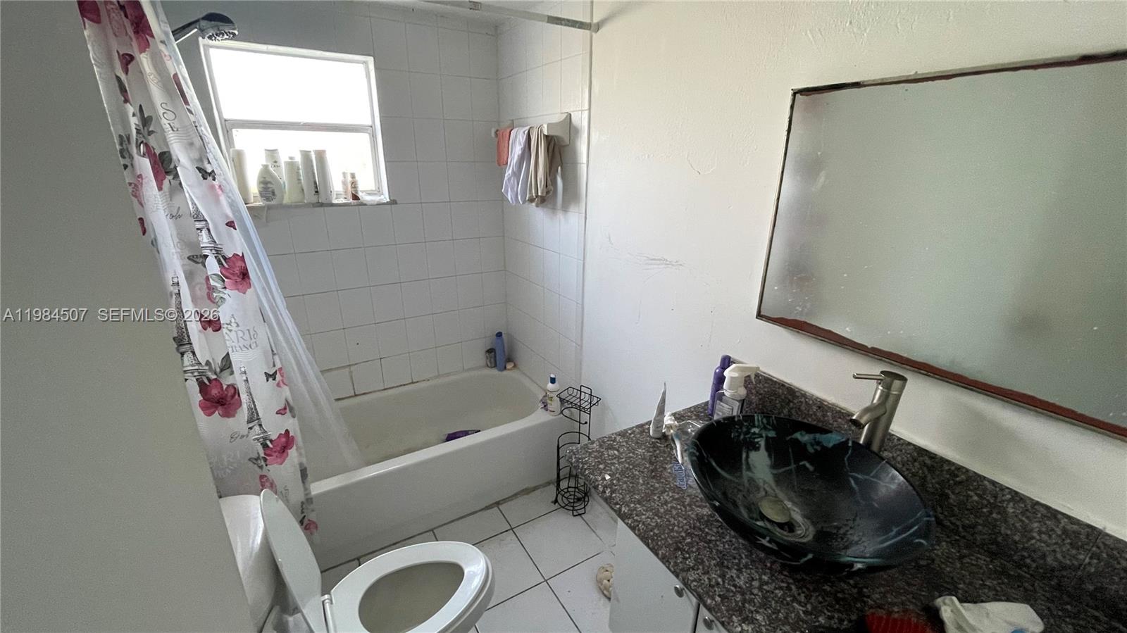 CONDADO REAL CONDO - Residential