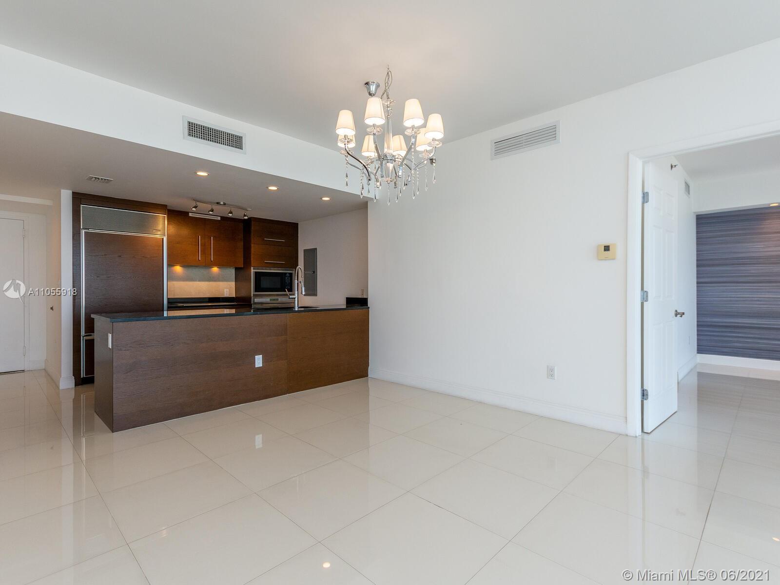ICONBRICKELL CONDO NO 1 - Residential
