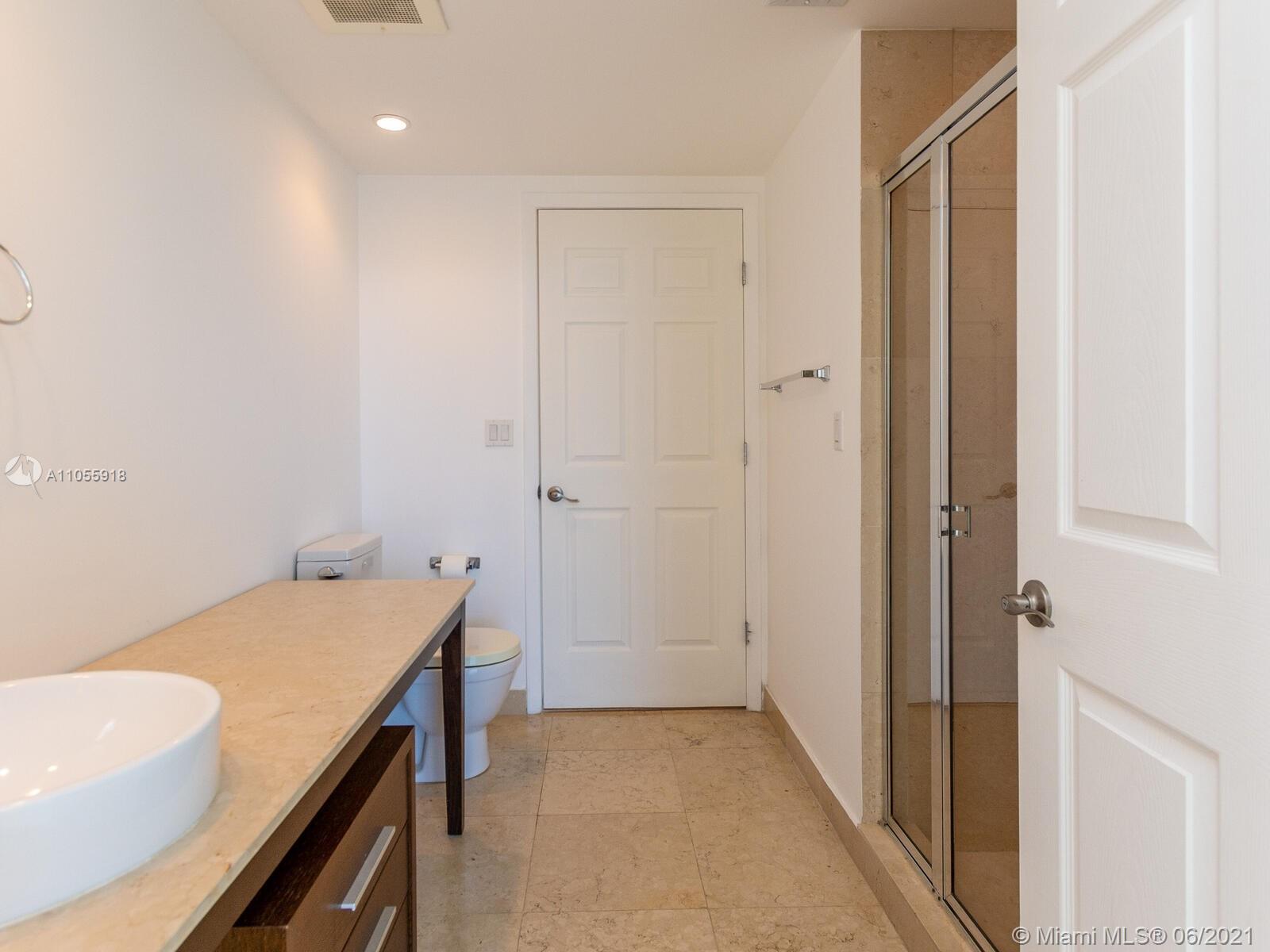 ICONBRICKELL CONDO NO 1 - Residential