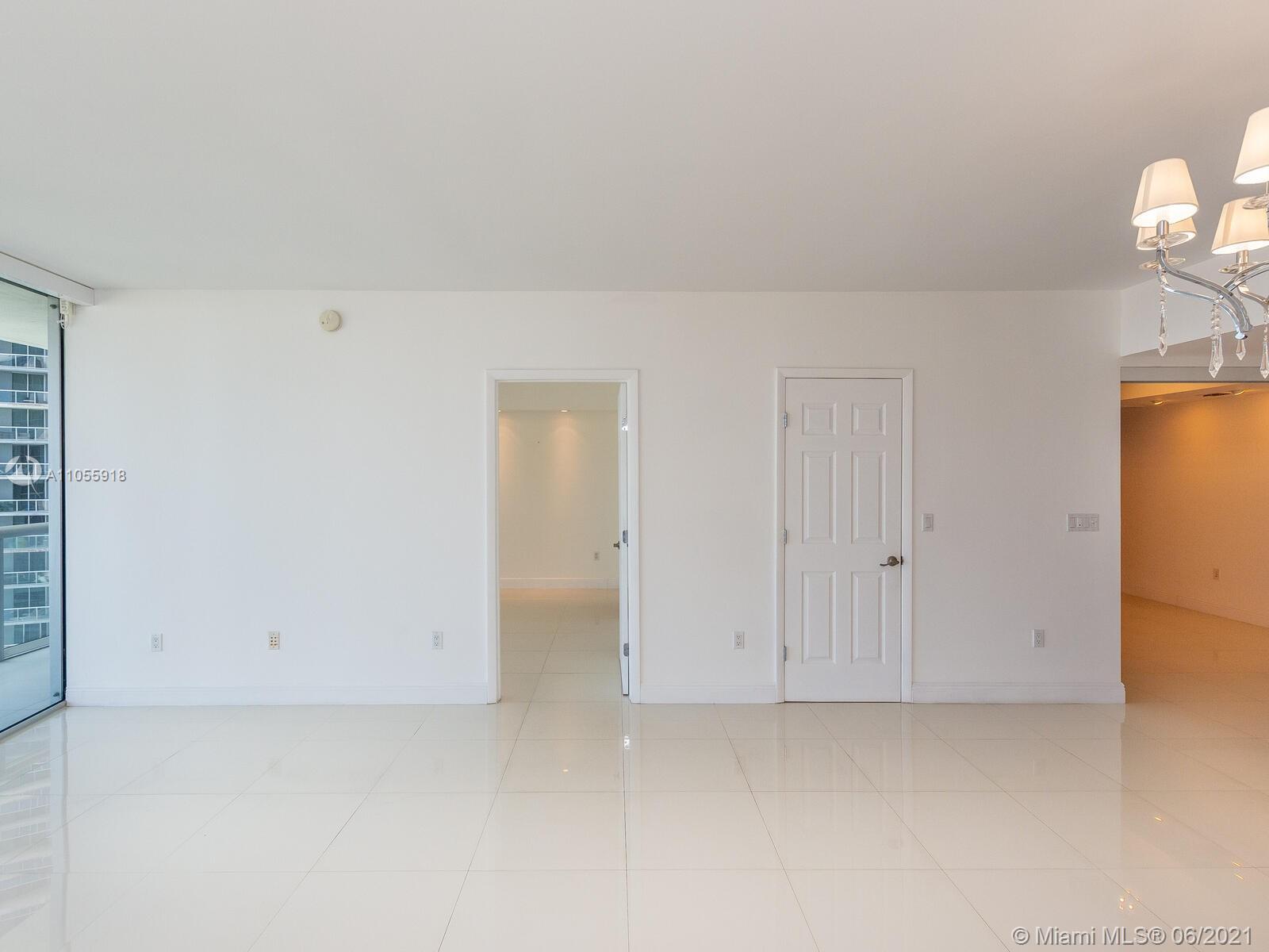ICONBRICKELL CONDO NO 1 - Residential