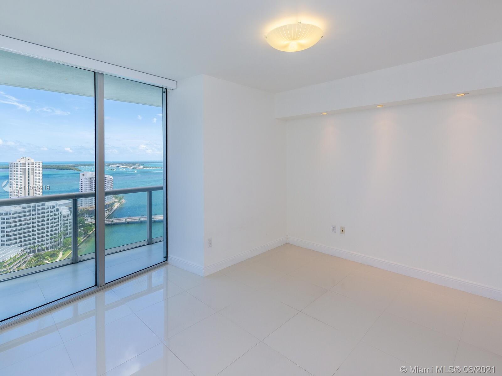 ICONBRICKELL CONDO NO 1 - Residential