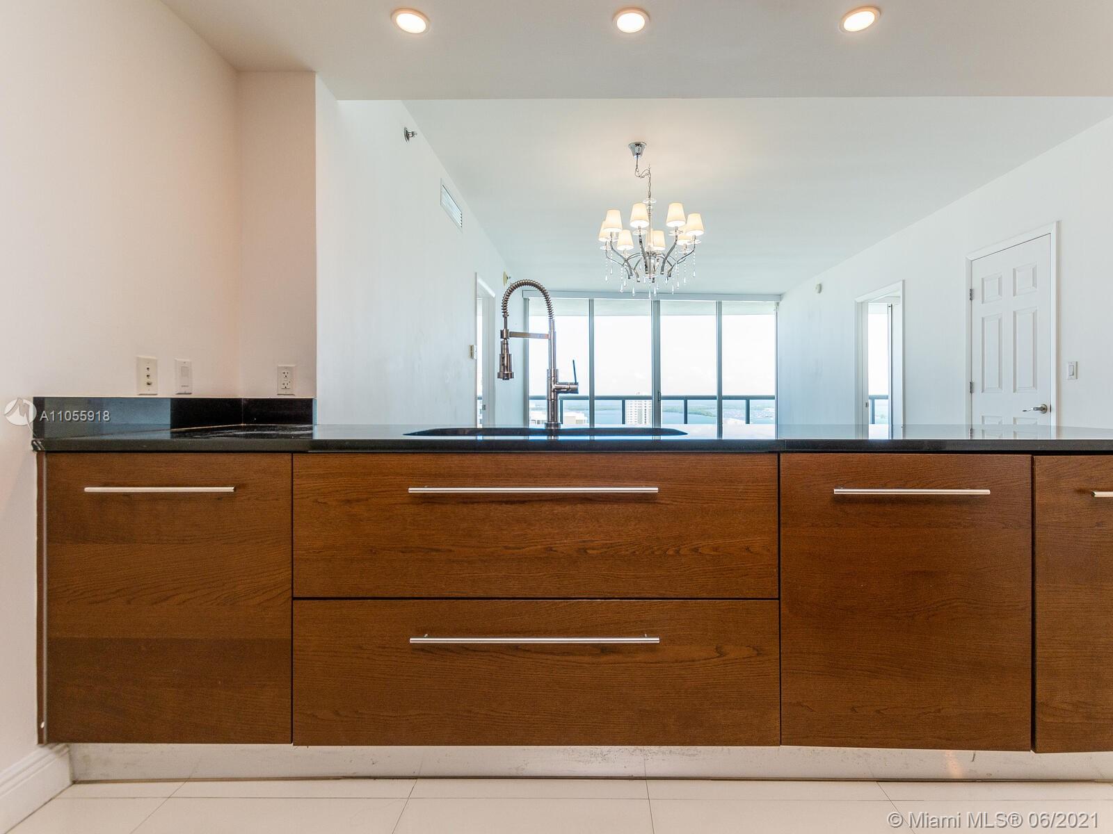 ICONBRICKELL CONDO NO 1 - Residential