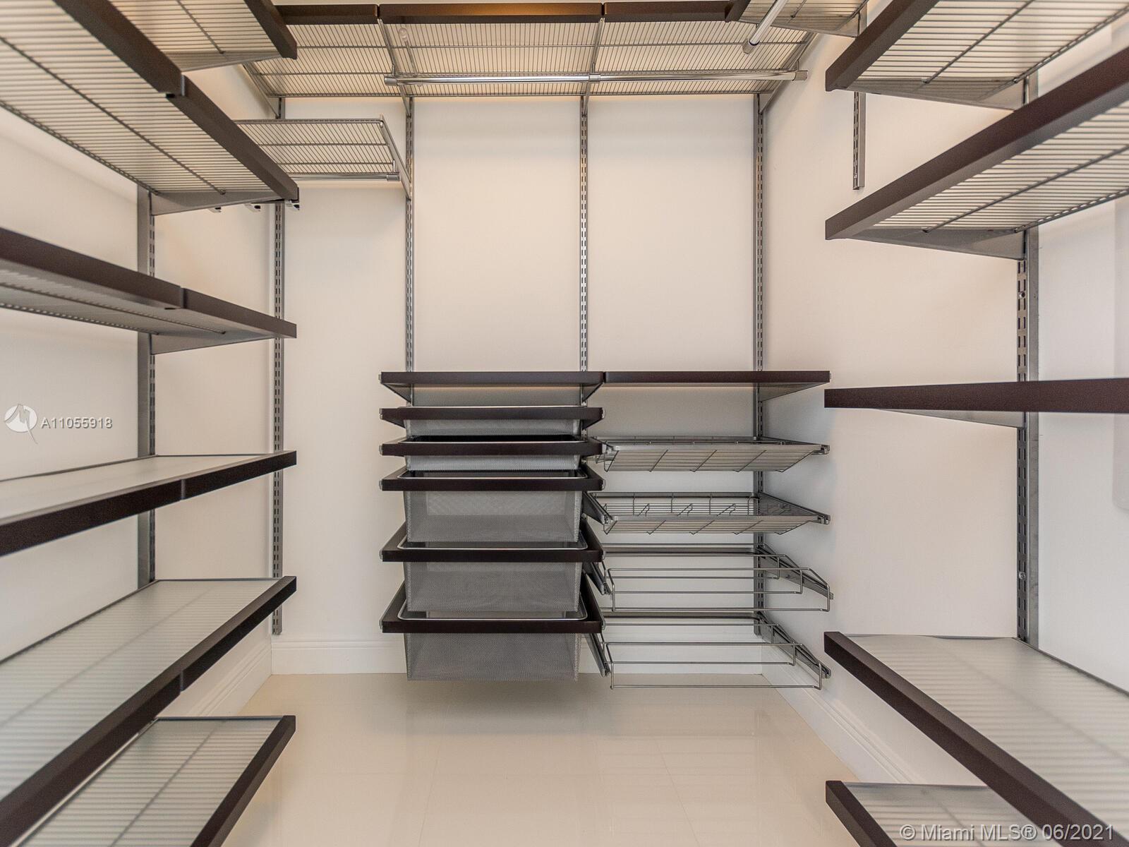 ICONBRICKELL CONDO NO 1 - Residential