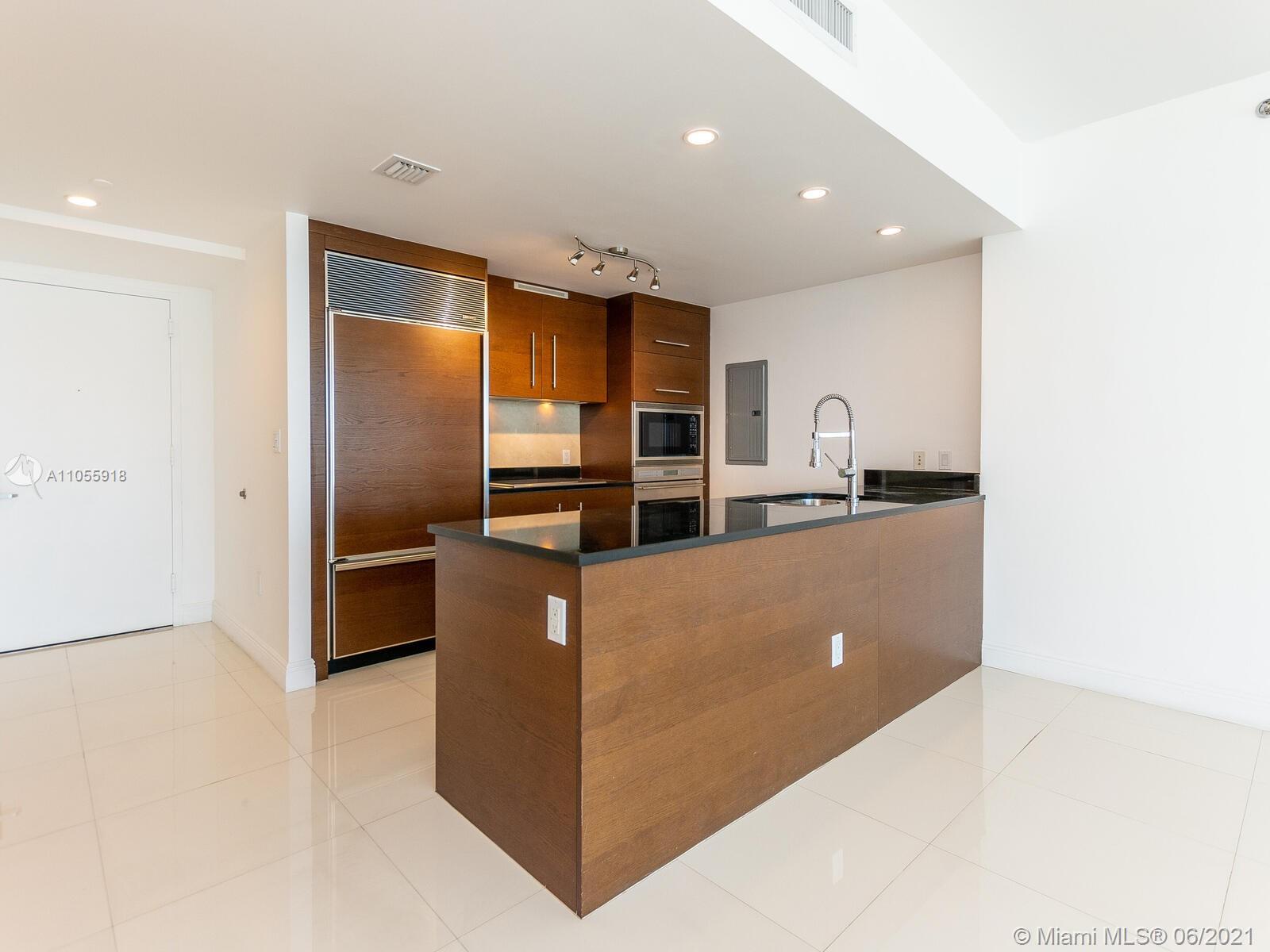ICONBRICKELL CONDO NO 1 - Residential