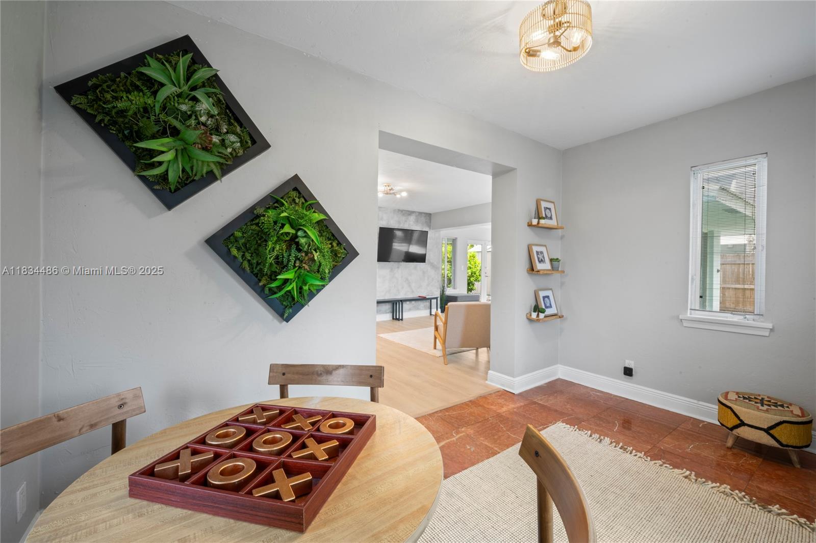 614 NE 10th Ave, Fort Lauderdale, FL, 33304/$1,625,000 3 614 NE 10th Ave