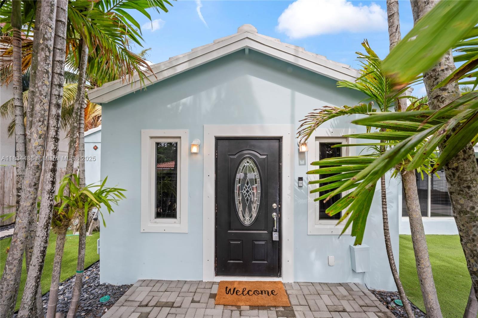 614 NE 10th Ave, Fort Lauderdale, FL, 33304/$1,625,000 1 614 NE 10th Ave