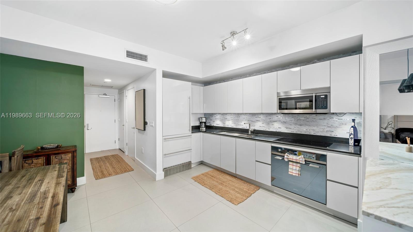 1010 Brickell Ave 2008