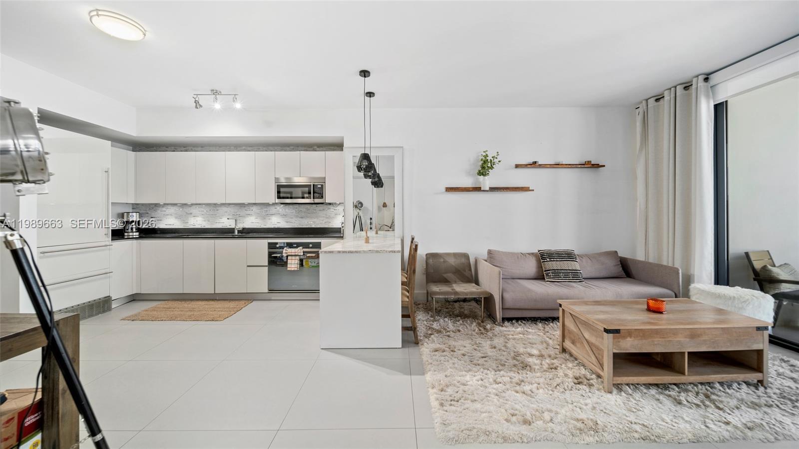 1010 BRICKELL CONDO - Residential Lease