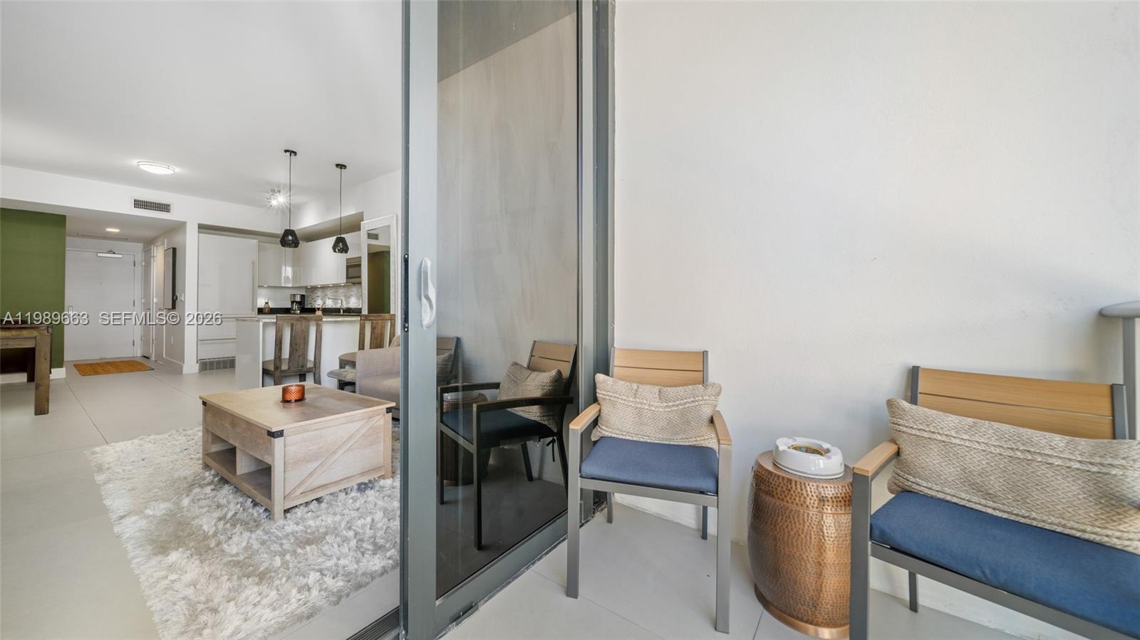 1010 BRICKELL CONDO - Residential Lease