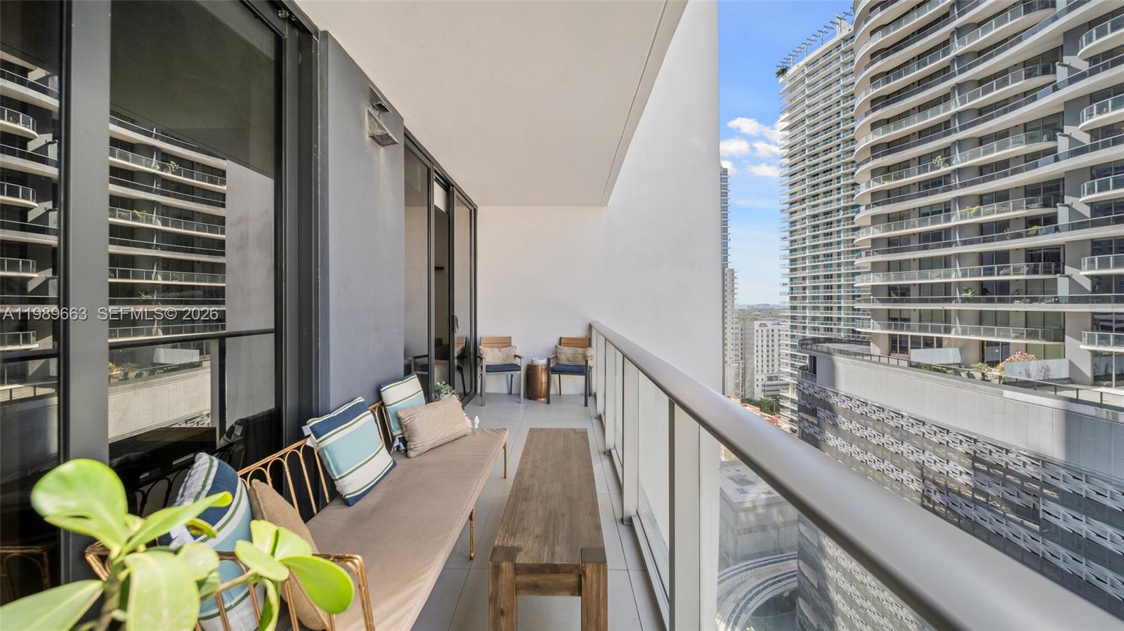 1010 BRICKELL CONDO - Residential Lease