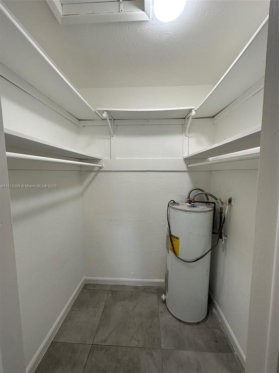 WAVERLY PLACE - Residential Lease