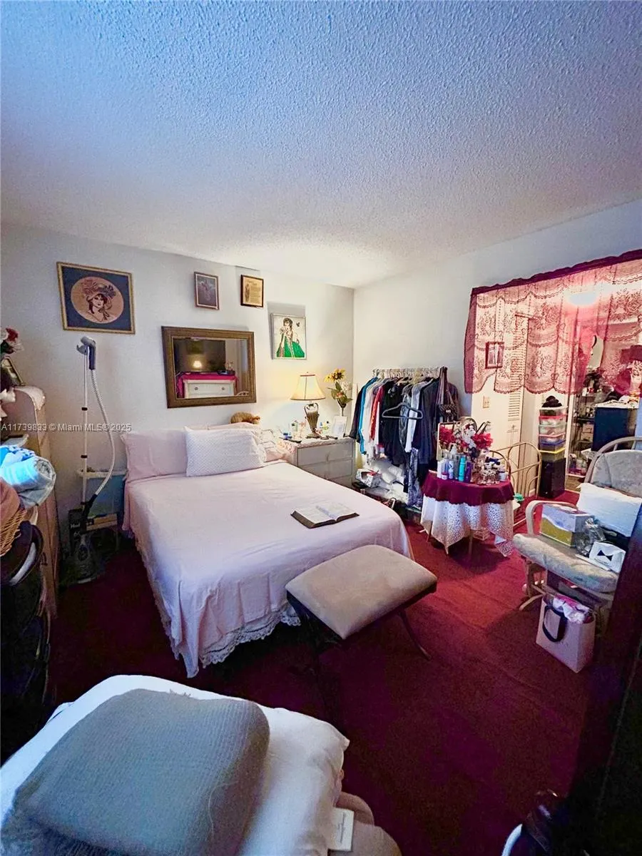 Lauderhill, Florida 33313, United States, 2 Bedrooms Bedrooms, ,2 BathroomsBathrooms,Residential,Pending,7454