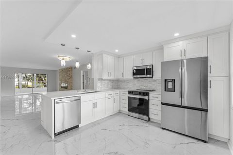 2303 Lucaya Ln H2 Coconut Creek FL 33066