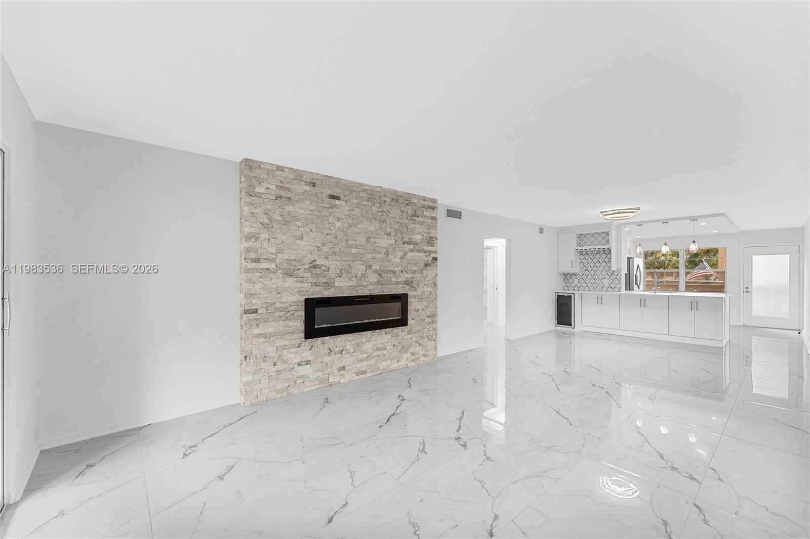 LUCAYA VILLAGE 1-C CONDO - Residential