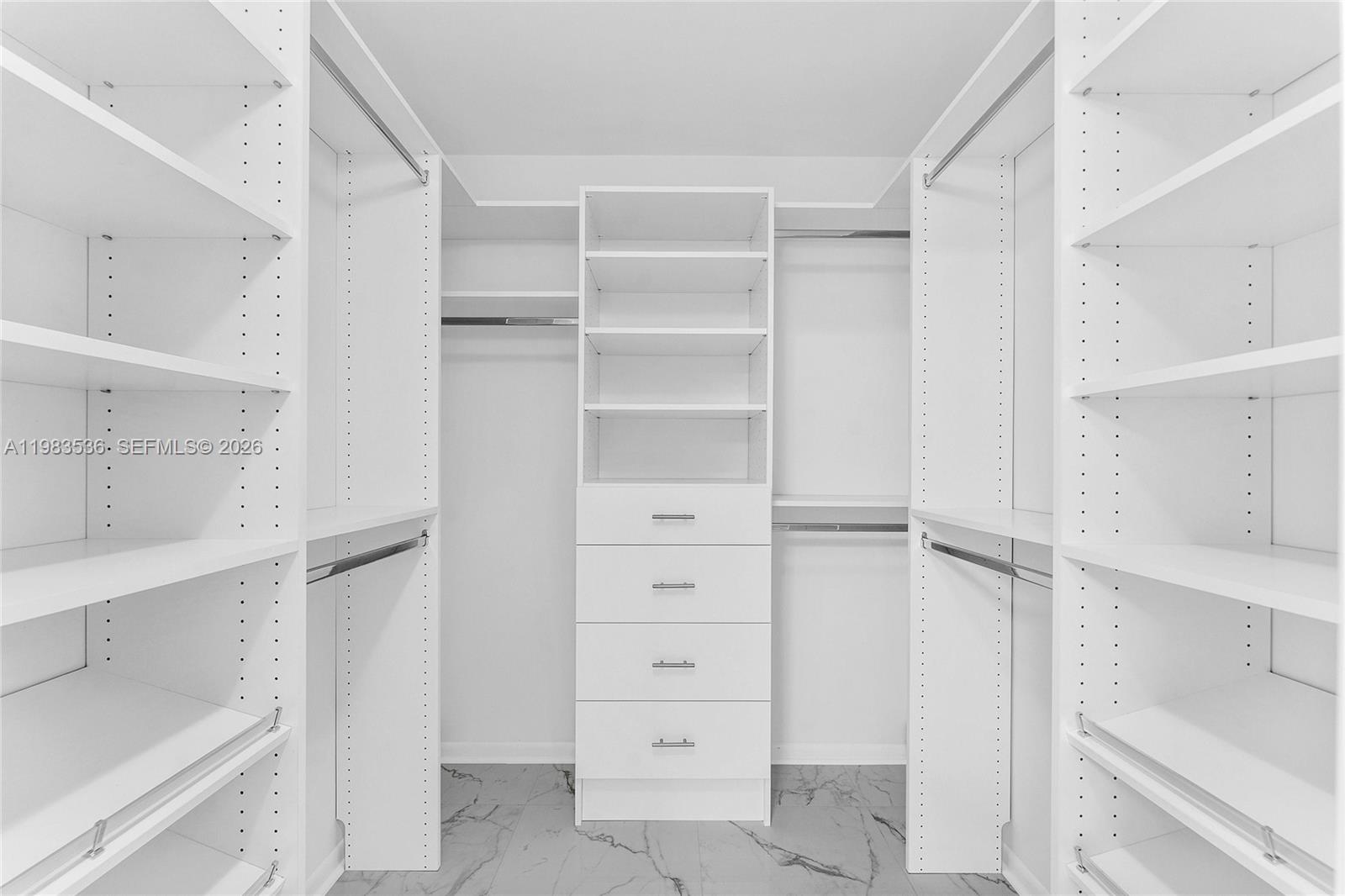 LUCAYA VILLAGE 1-C CONDO - Residential