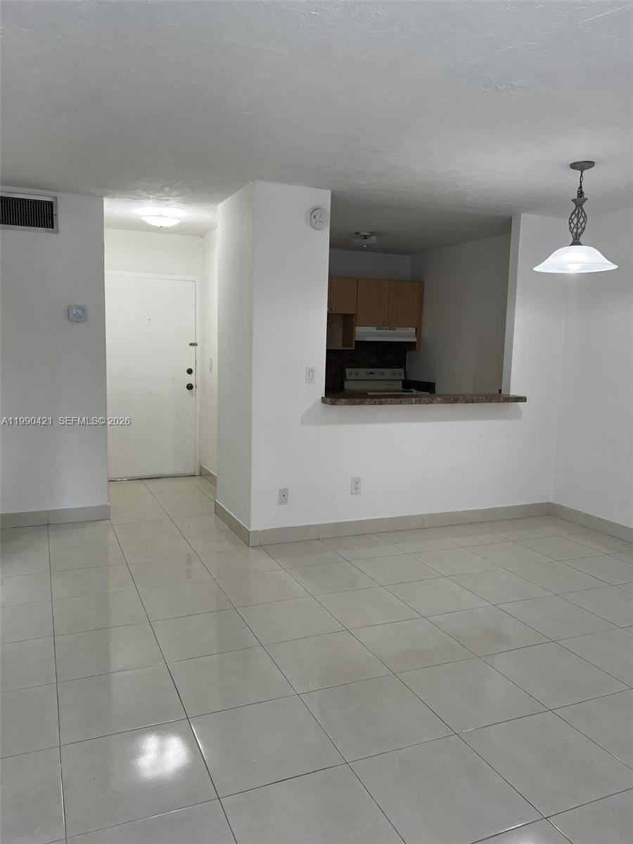 EL LAGO CONDO - Residential Lease