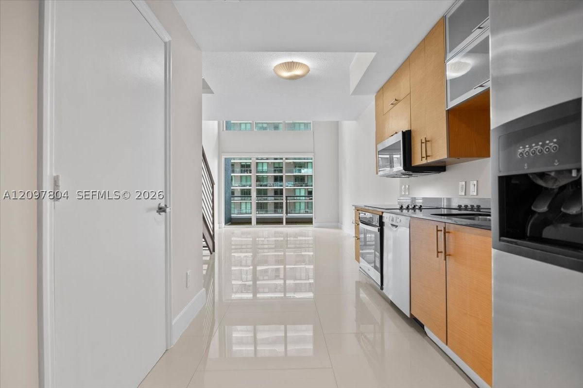 60 SW 13th St 2614