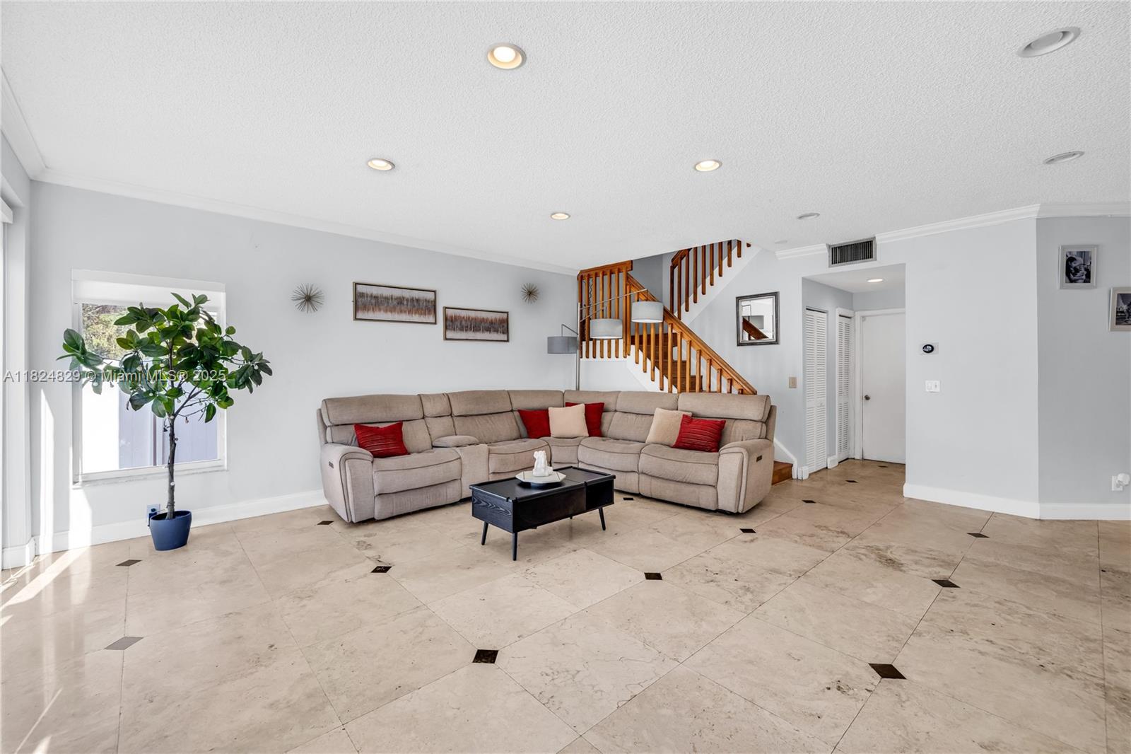 CHAPEL TRAIL REPLAT - Residential