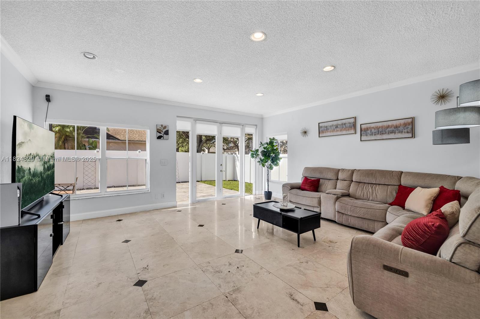 CHAPEL TRAIL REPLAT - Residential