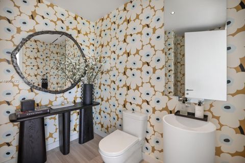 Tiny photo for 4701 N Meridian Ave #627, Miami Beach, FL 33140 (MLS # A12004472)