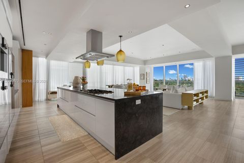 Tiny photo for 4701 N Meridian Ave #627, Miami Beach, FL 33140 (MLS # A12004472)