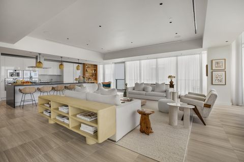 Tiny photo for 4701 N Meridian Ave #627, Miami Beach, FL 33140 (MLS # A12004472)