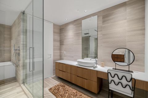 Tiny photo for 4701 N Meridian Ave #627, Miami Beach, FL 33140 (MLS # A12004472)