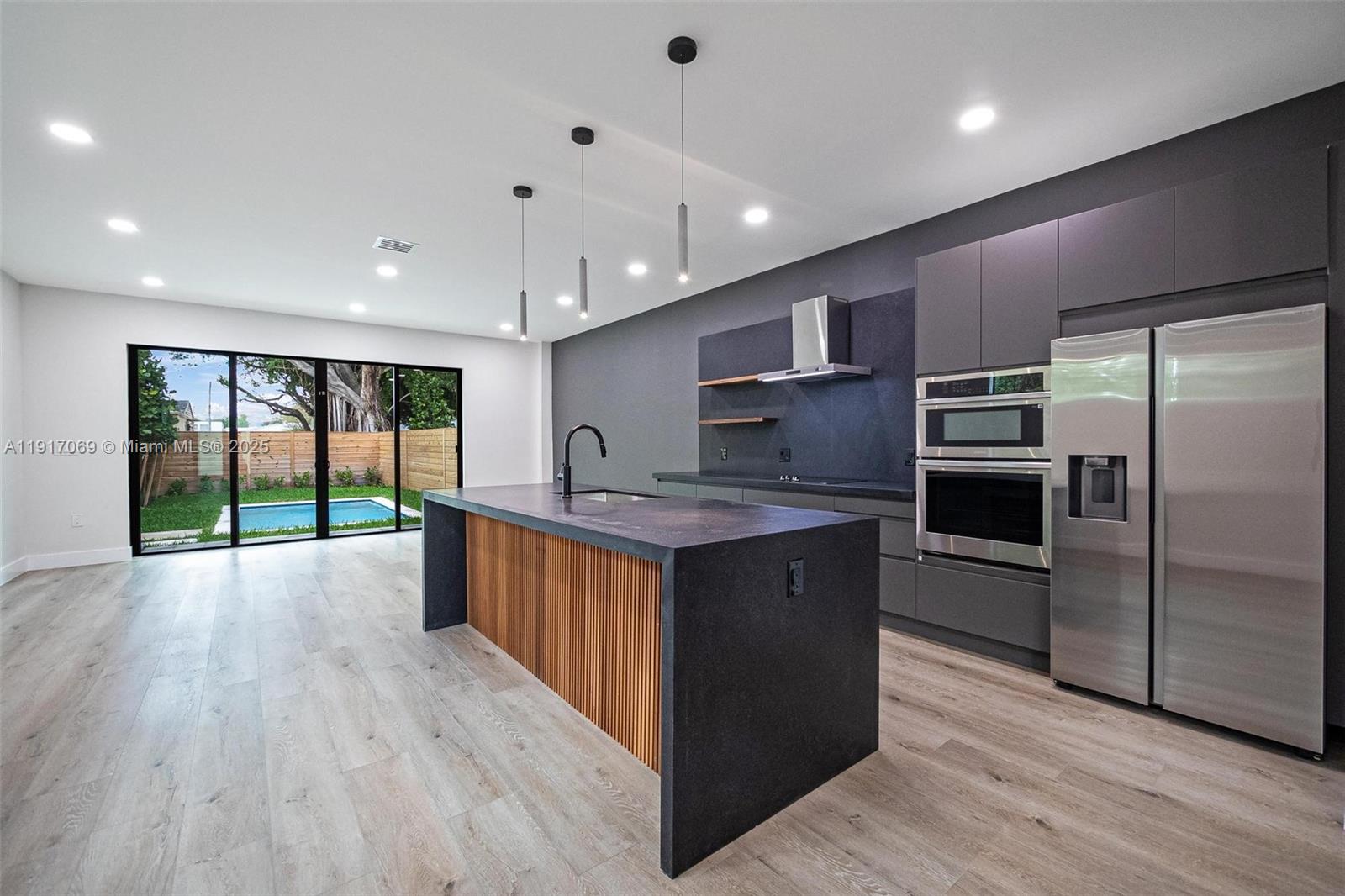 RAILWAY SHOPS ADDN 2ND AM - Residential