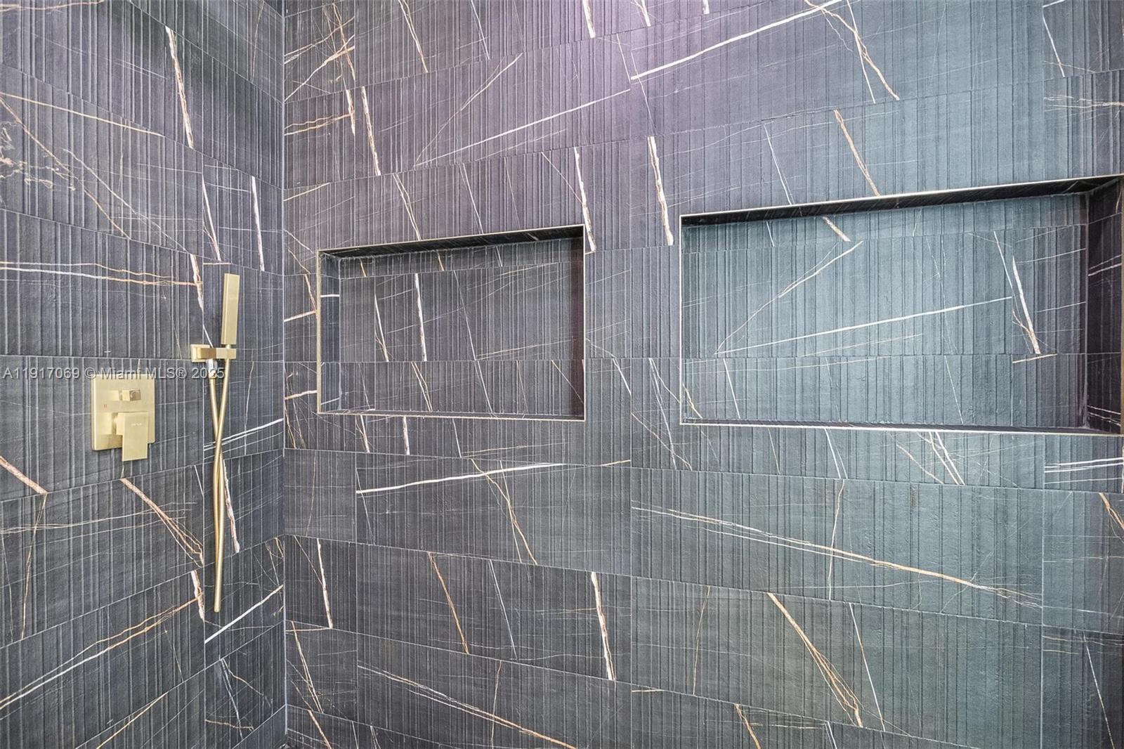 RAILWAY SHOPS ADDN 2ND AM - Residential