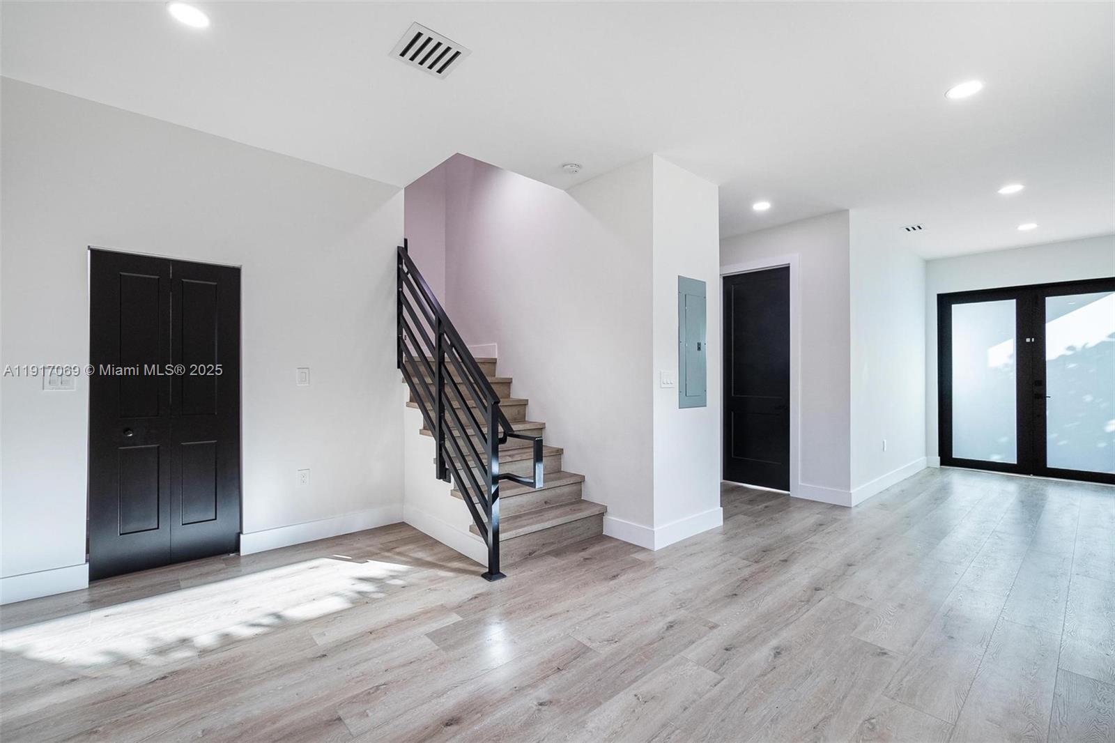 RAILWAY SHOPS ADDN 2ND AM - Residential