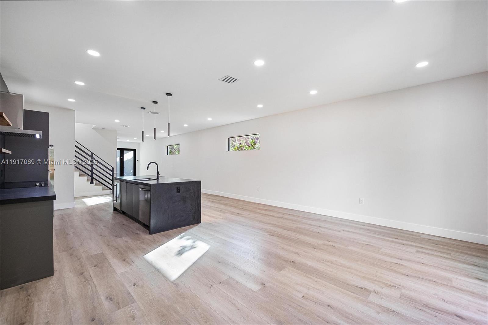 RAILWAY SHOPS ADDN 2ND AM - Residential