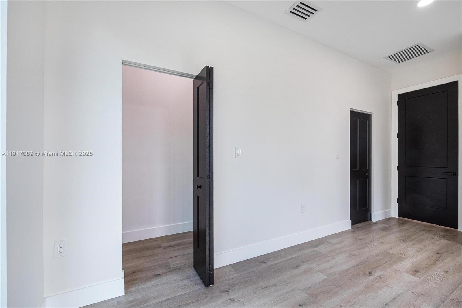 RAILWAY SHOPS ADDN 2ND AM - Residential