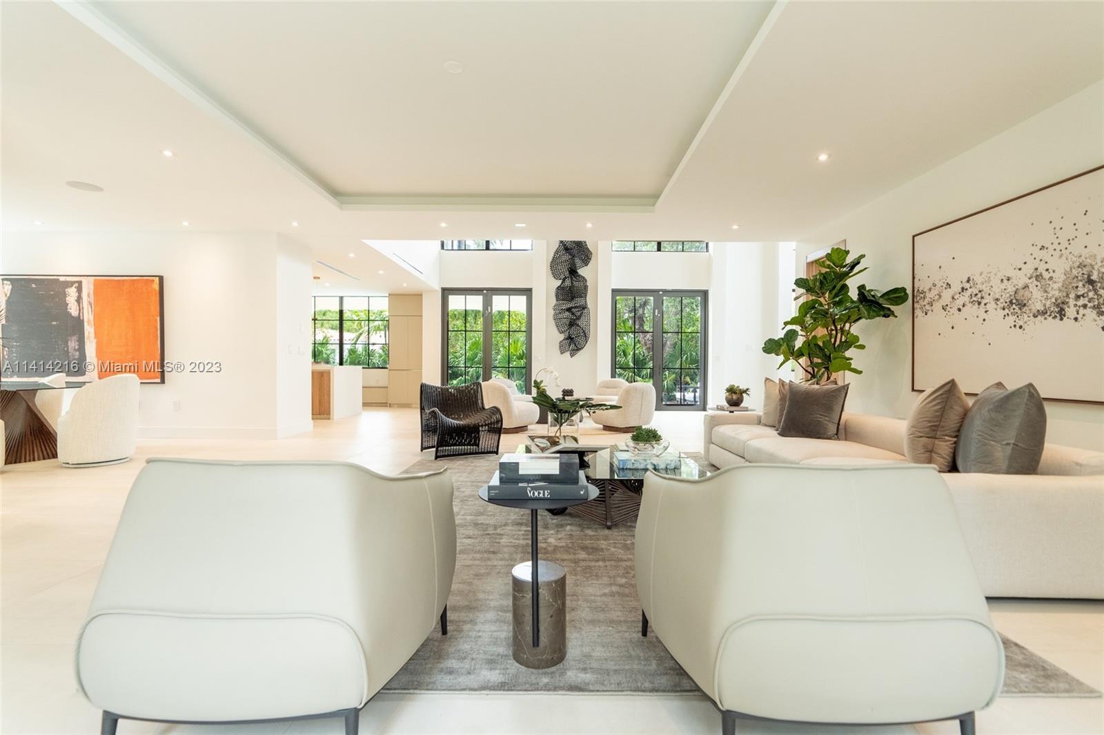 PARK PLAZA CORR PL OF - Residential