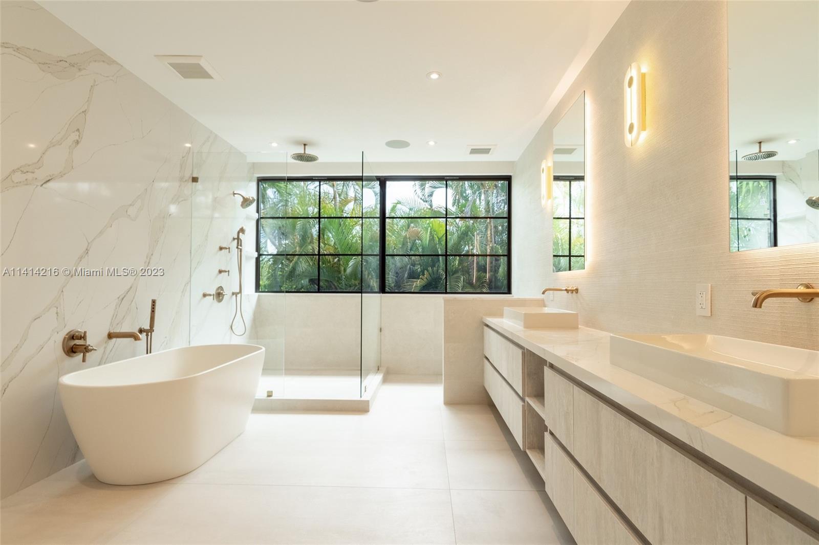 PARK PLAZA CORR PL OF - Residential