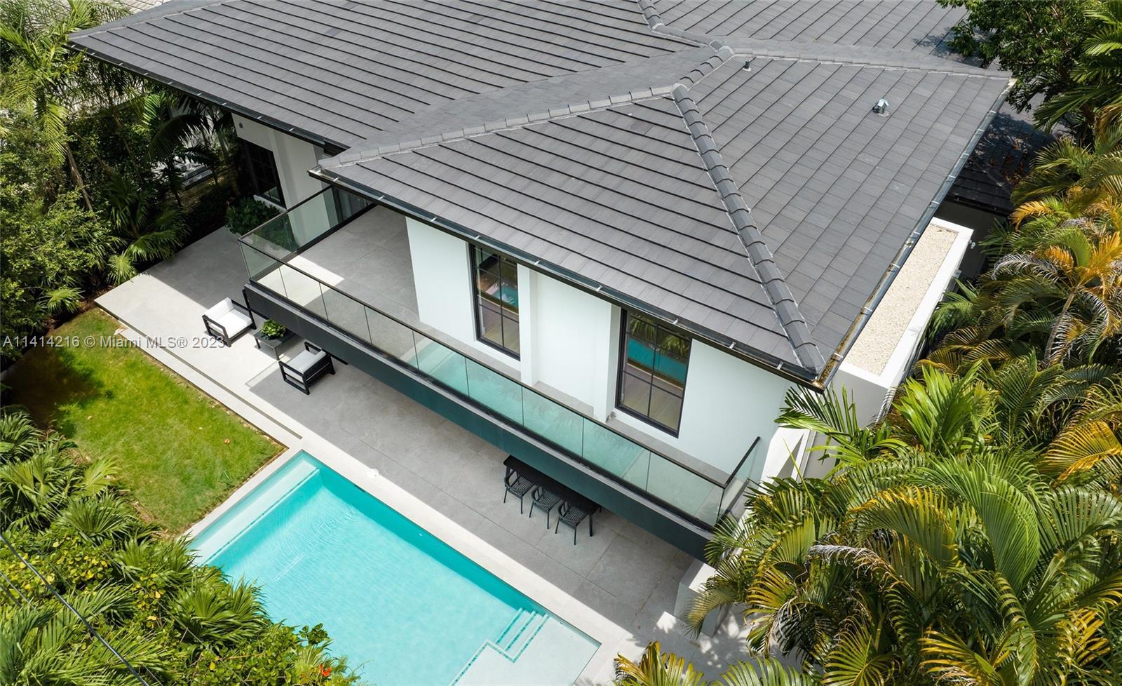 PARK PLAZA CORR PL OF - Residential