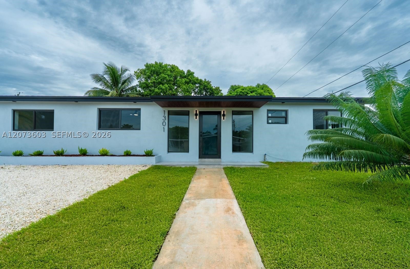 1301 NW 176th Ter, Miami Gardens FL 33169