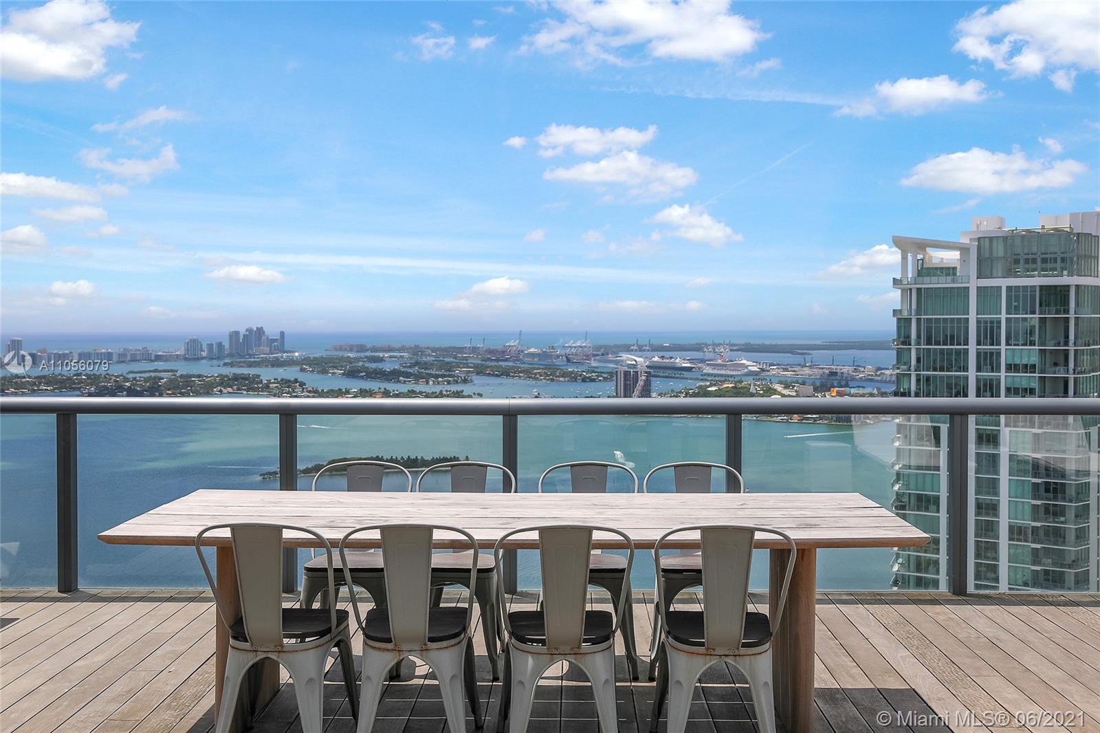 PARAISO BAY CONDO - Residential