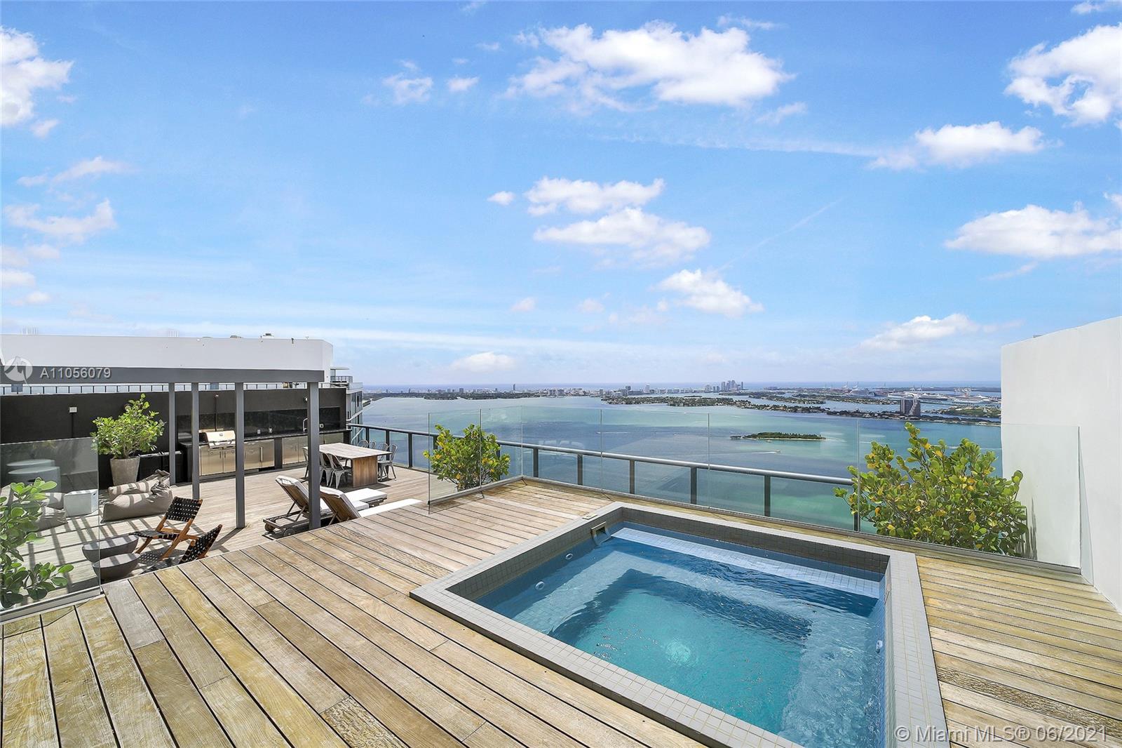 PARAISO BAY CONDO - Residential