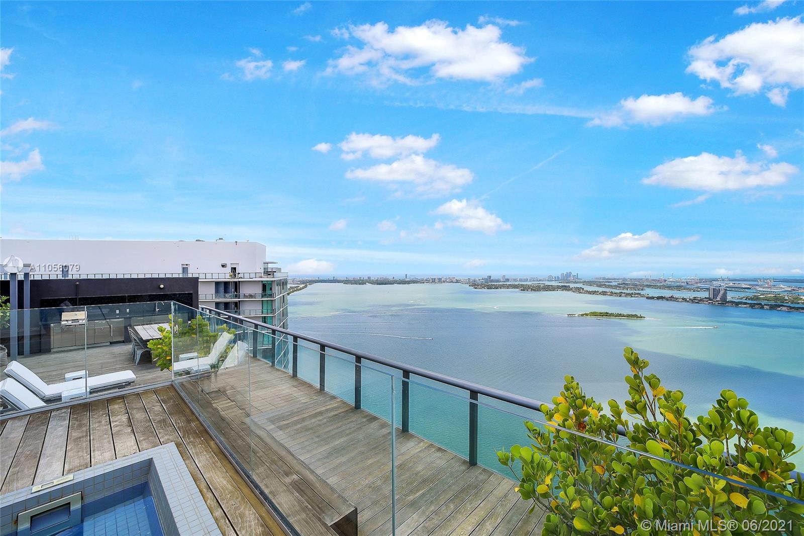 PARAISO BAY CONDO - Residential