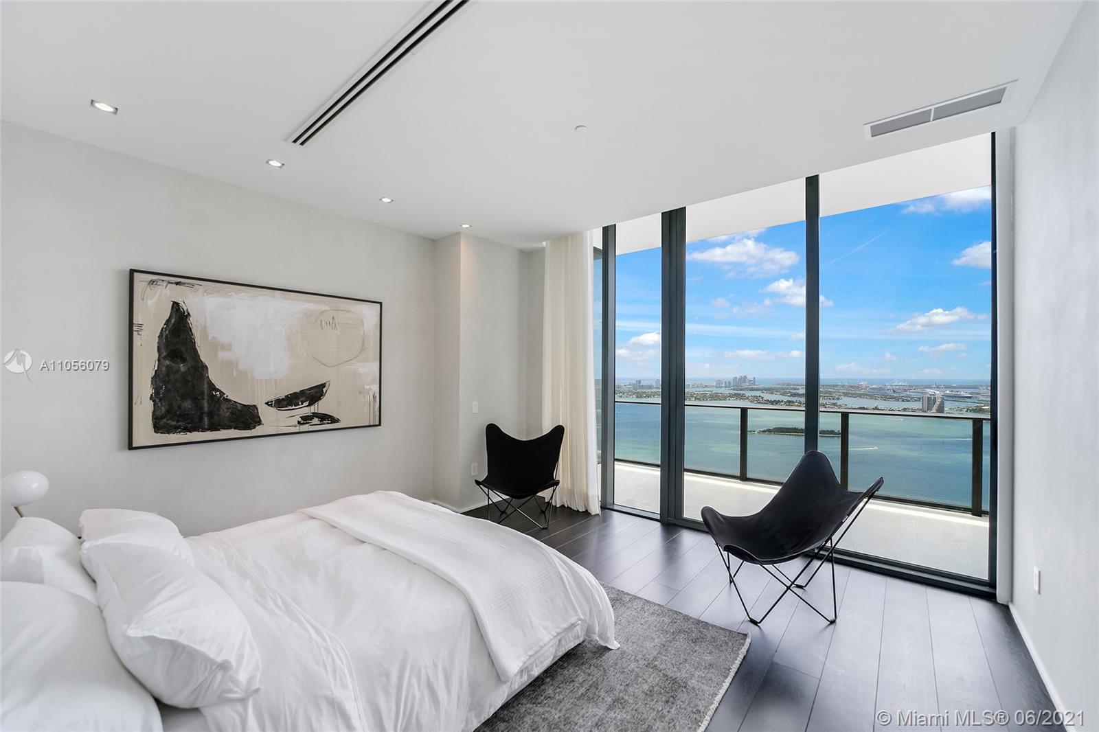 PARAISO BAY CONDO - Residential